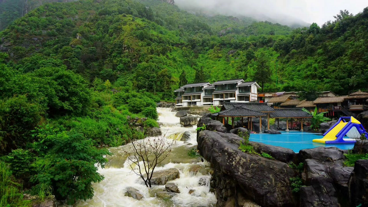 大理石门关景区的惊艳,玻璃栈道,温泉酒店,沙滩atv,飞拉达等您来!