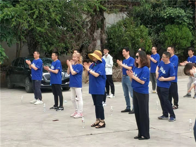 大理非遗扎染鲜花饼花漾时光体验团建之旅